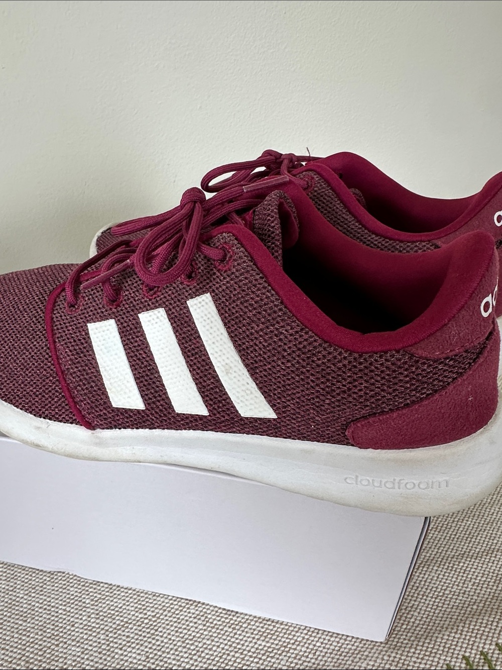 adidas Burgundy & White Cloudfoam Running Shoes Sneakers Excellent Condition